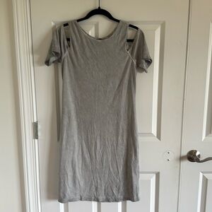 Tart Collections Gray Clouds Knit Cold Shoulder Knee Length Dress Size Medium
